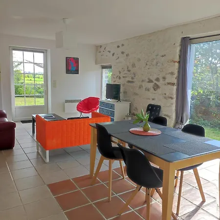 Holiday home Du Petit Gue *
